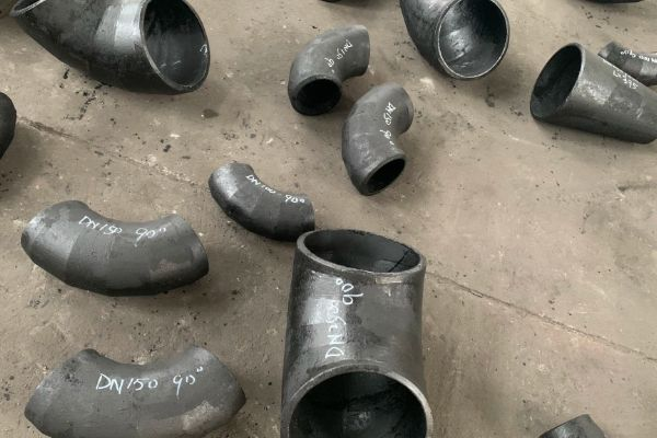 礦山管道耐磨彎頭