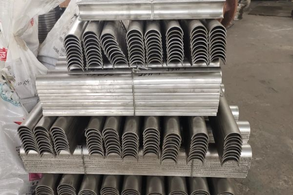 低溫再熱器防磨瓦廠家 低溫再熱器防磨瓦廠家